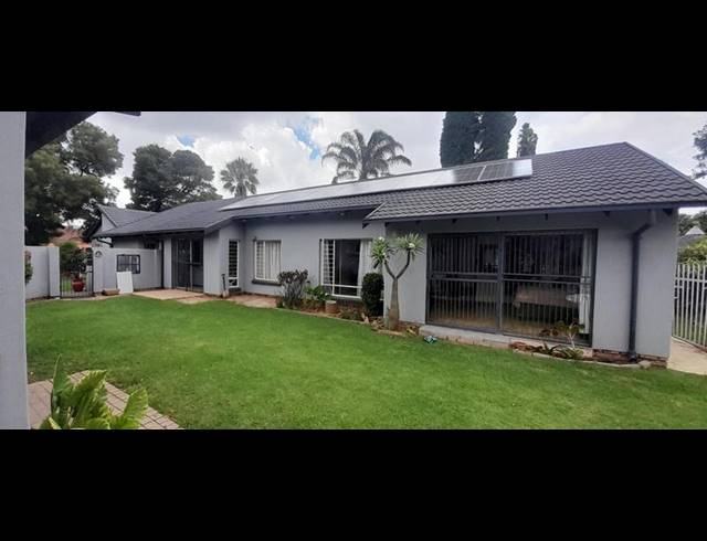3 BEDROOM HOUSE FOR SALE IN THE REEDS